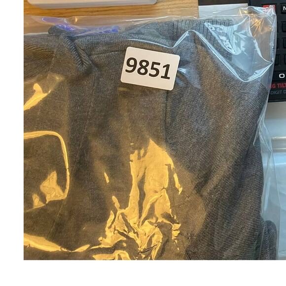 Attention Womens Gray V Neck Sweater Large Rayon Nylon - Picture 6 of 6